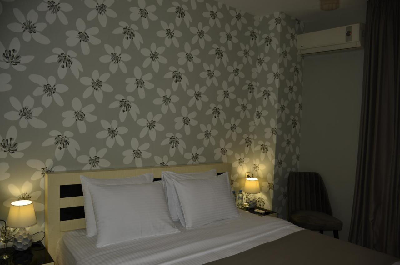 Vere Corner Hotel Тбилиси Экстерьер фото